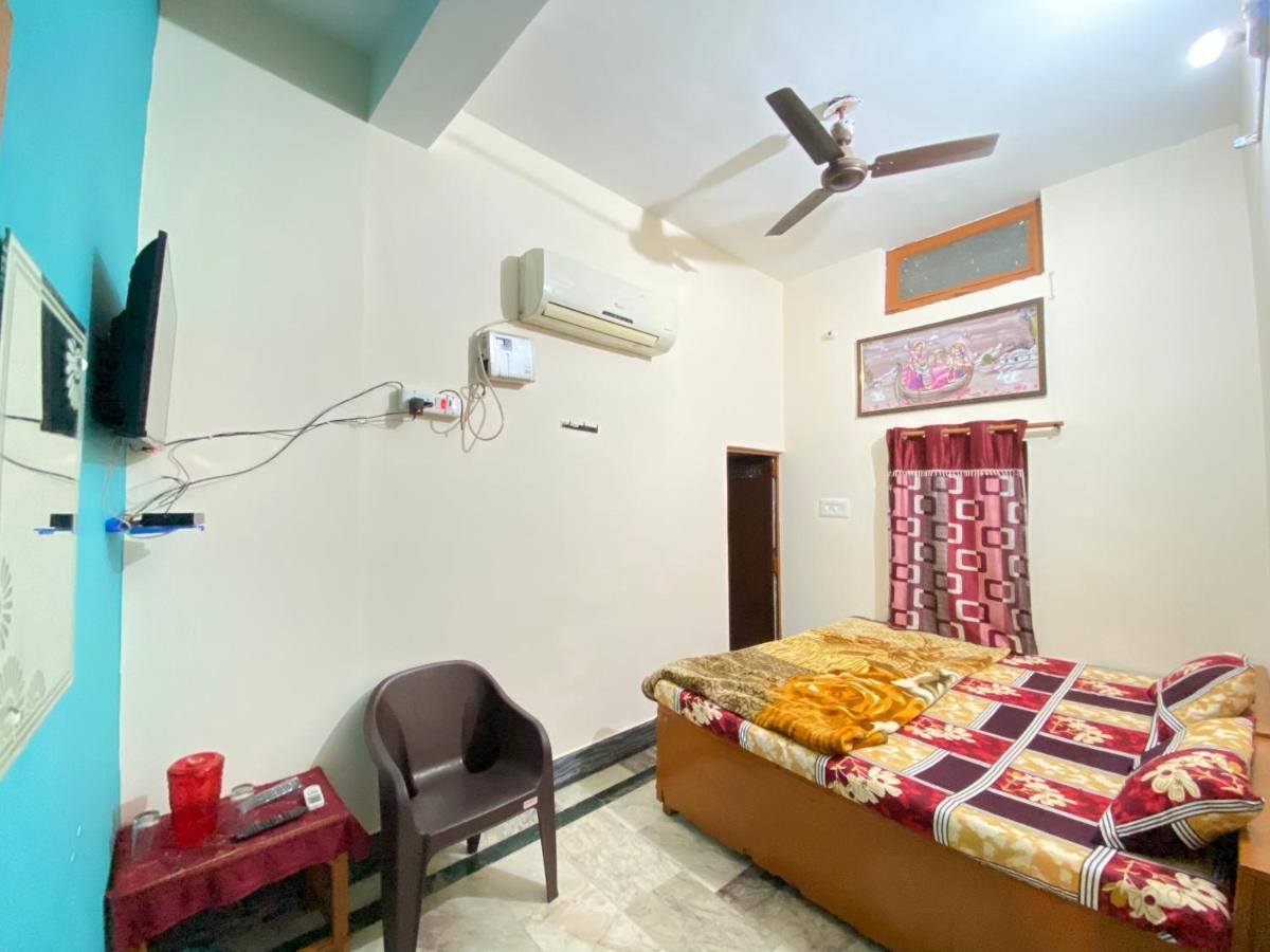 Shri Mahant Hotel Orchha Exterior foto