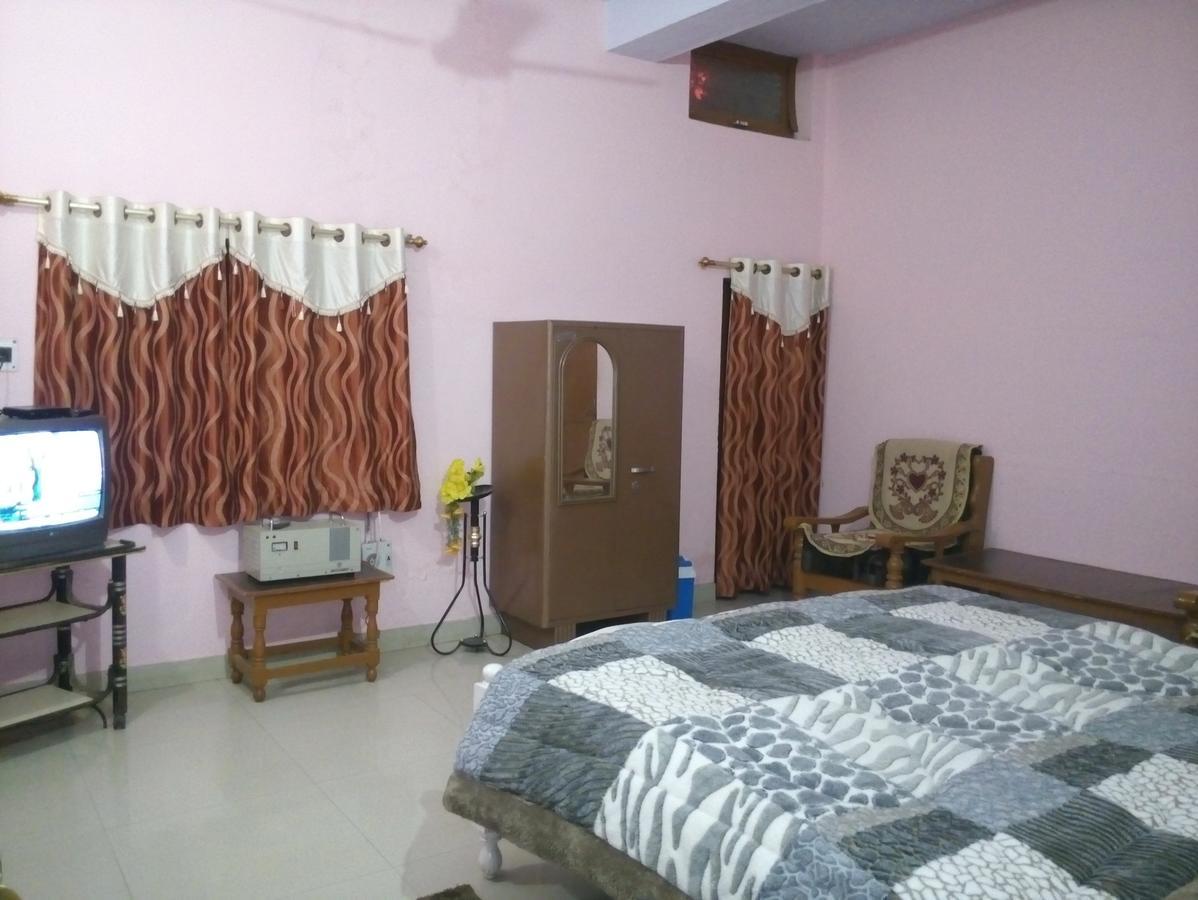Shri Mahant Hotel Orchha Exterior foto
